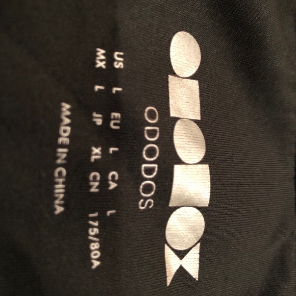 ODODOS black leggings, side pockets, size Large - Picture 3 of 4